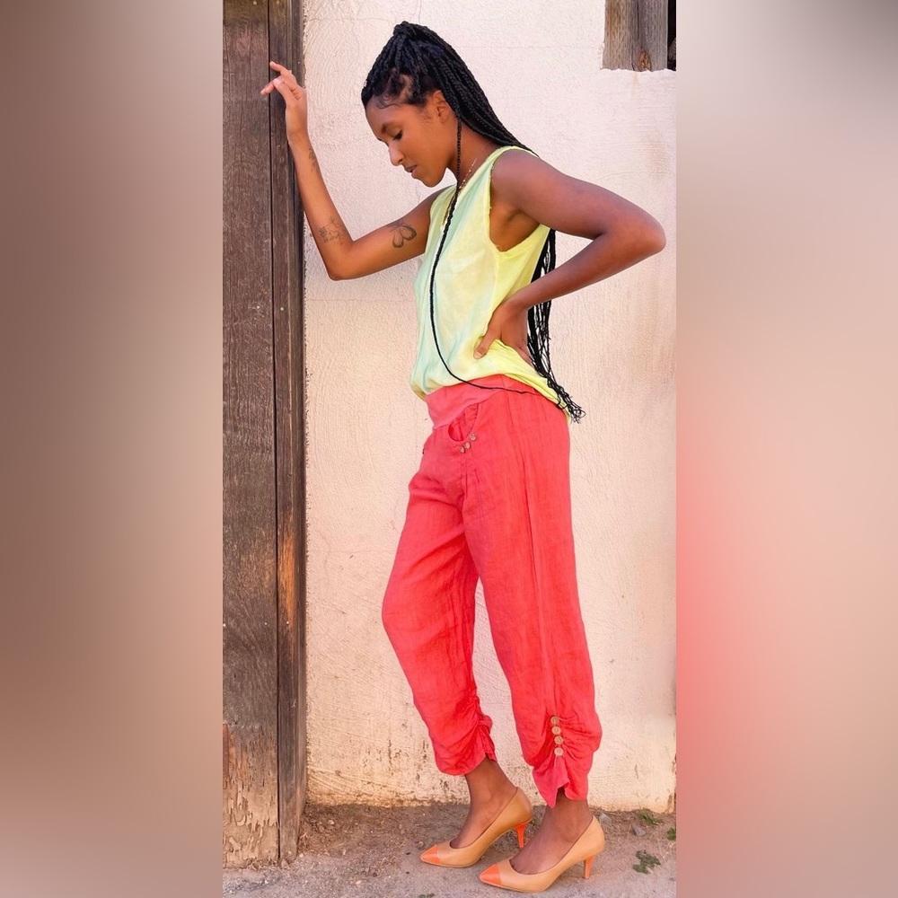 Casual Red Drawstring Button-Cuff Capris for Women